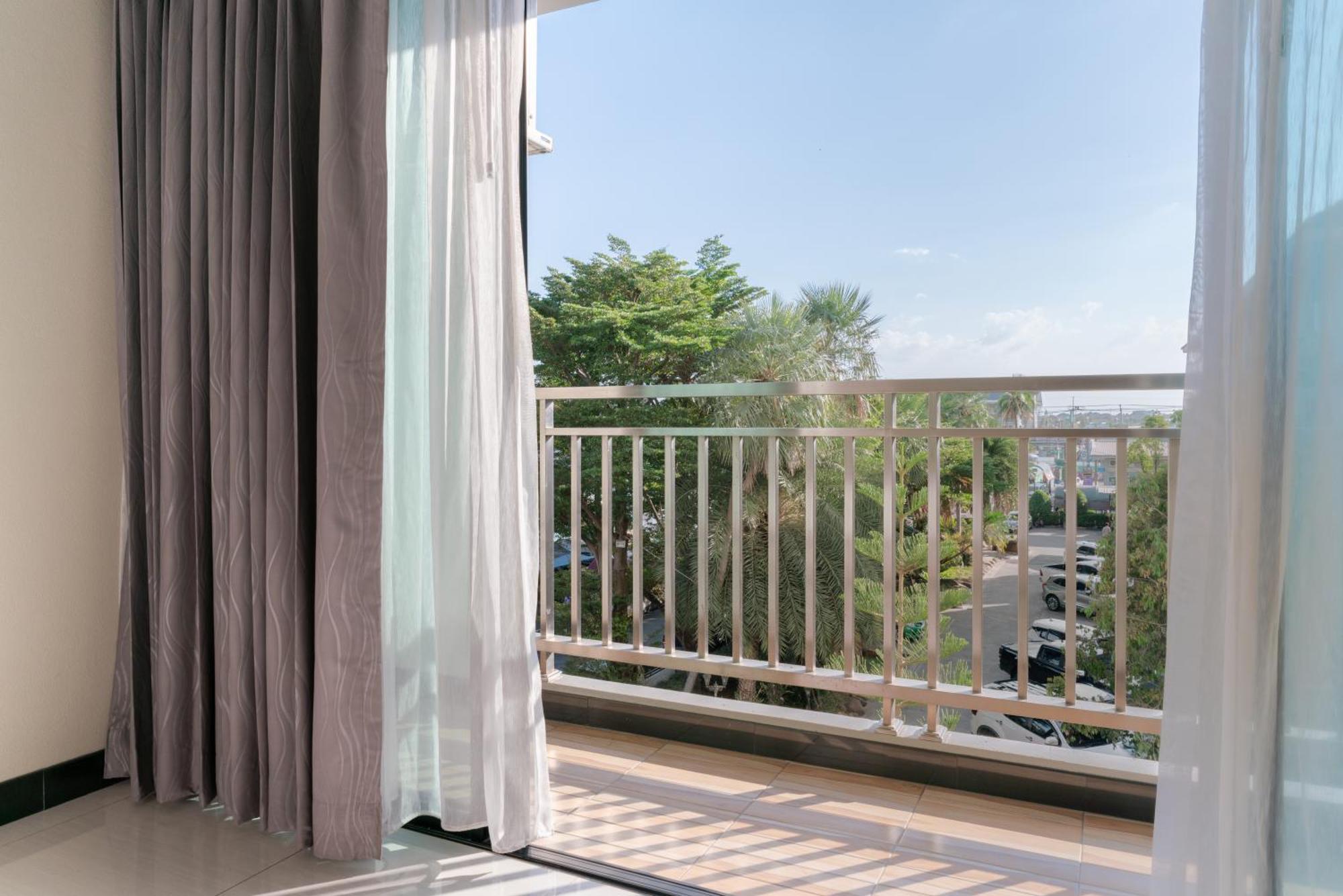 Deluxe Double or Twin Room Balcony
